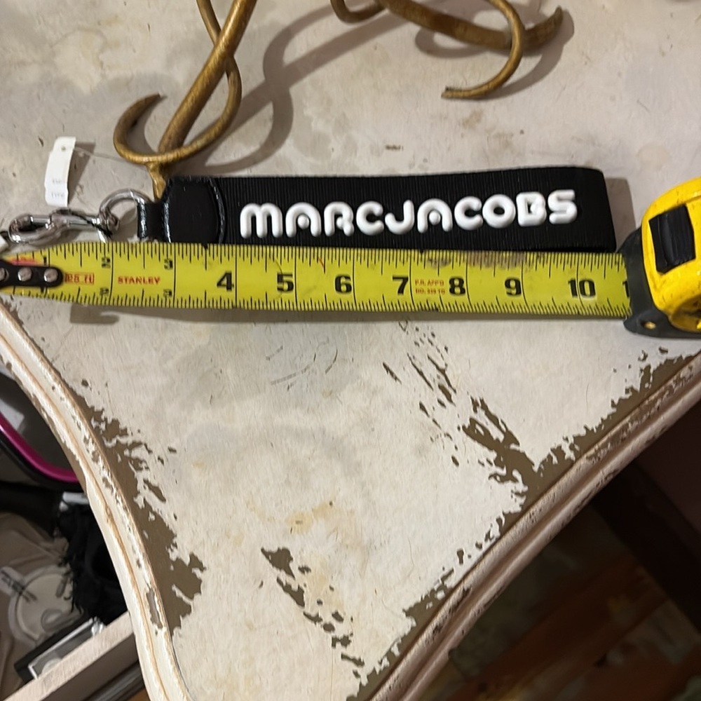 Marc Jacobs Black and White wristlet key strap - Picture 5 of 6